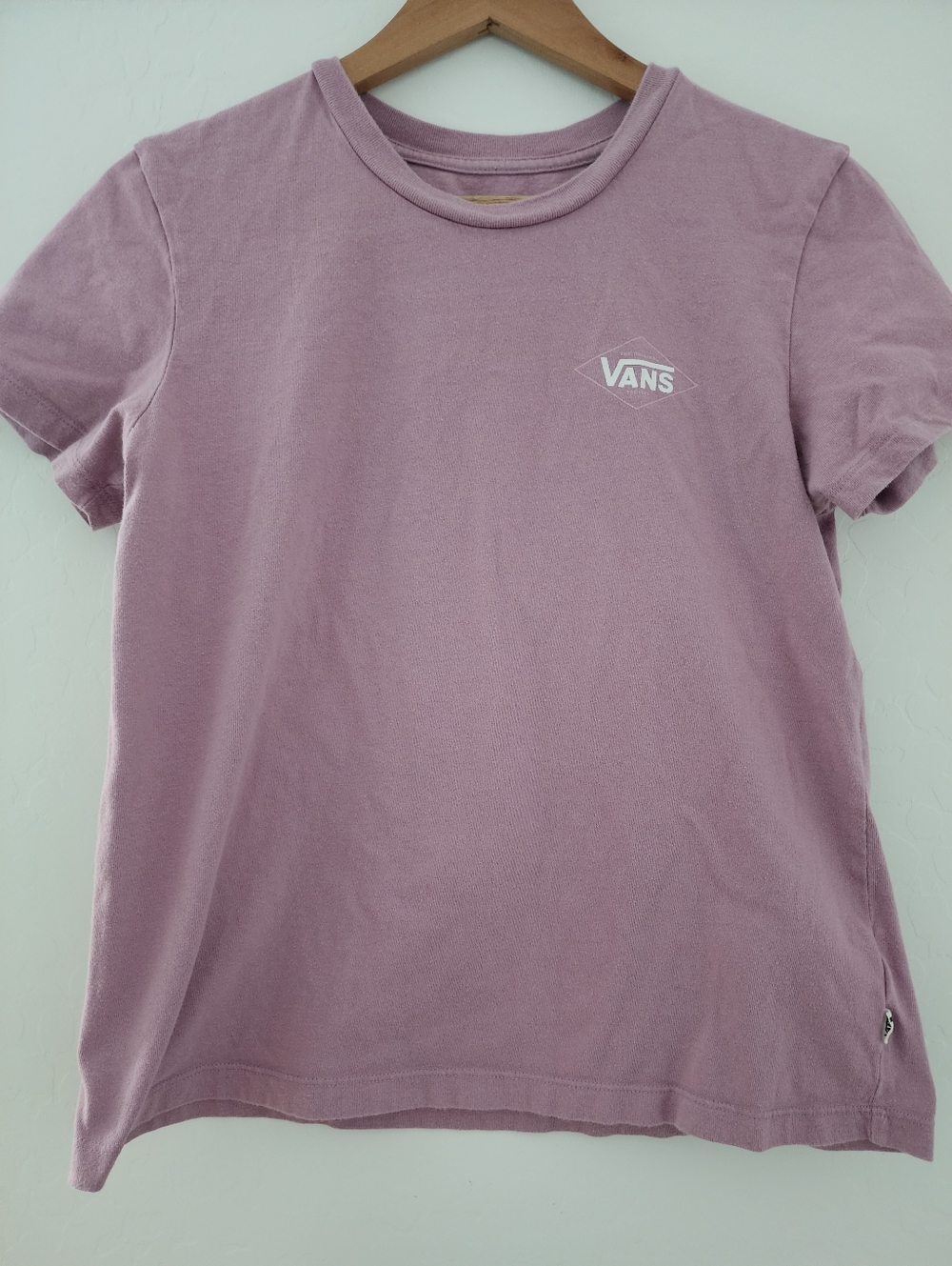 Vans Mauve/Pink Daisies (Back) Short Sleeve Tee with Small Chest Logo, Medium
